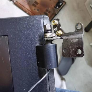 Remplacement de la coque (capot écran  châssis) Lenovo Y700-17ISK Laptop (ideapad)