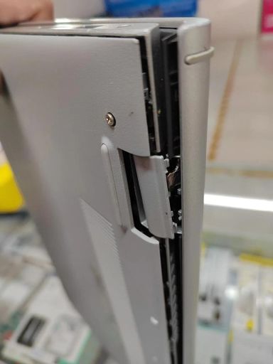 Votre écran d’ordinateur hp ne tient plus Lenovo Y700-17ISK Laptop (ideapad)